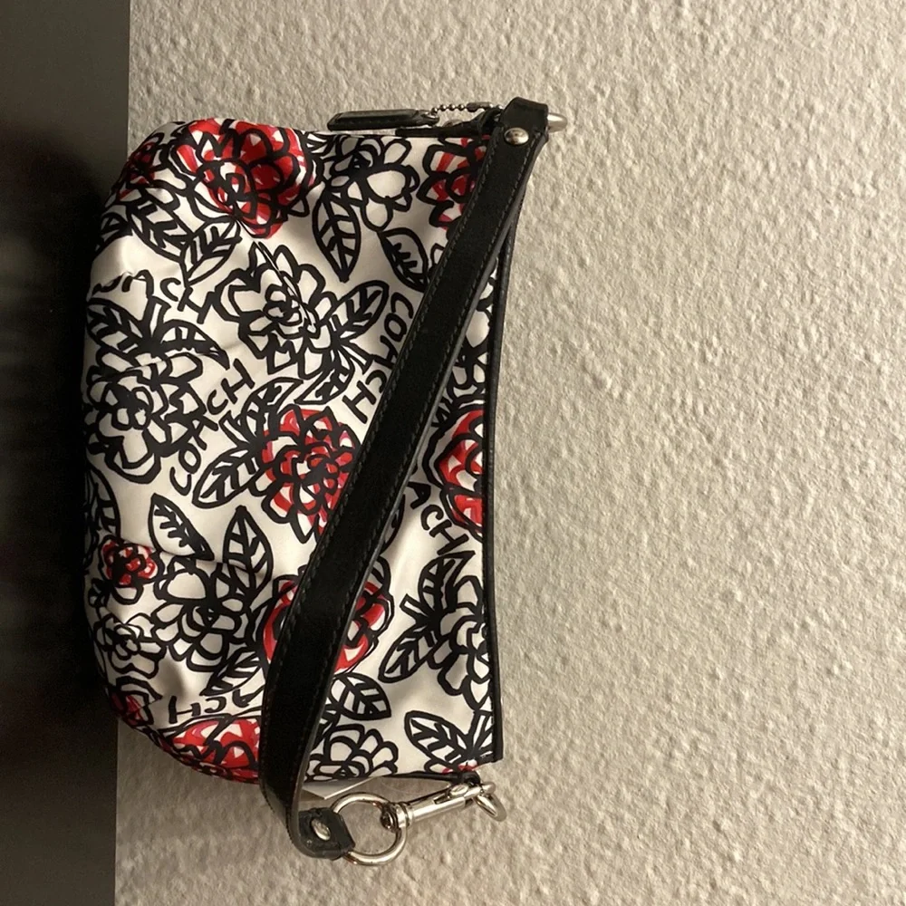 NWT Coach Satin Printed Shoulder Bag - Picture 4 of 6